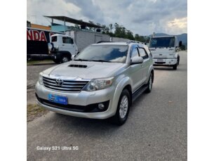 Toyota Hilux SW4 SRV 3.0 4X4 (7 Lugares)