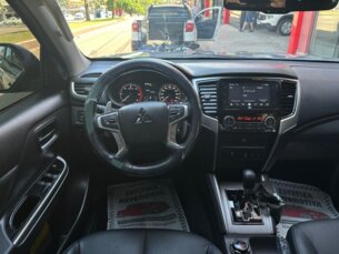 Foto 9 - Mitsubishi L200 Triton L200 Triton Sport 2.4 D HPE-S 4WD (Aut) automático
