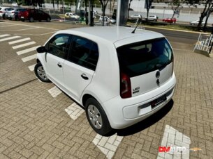 Foto 6 - Volkswagen Up! Up! 1.0 12v E-Flex take up! 4p manual