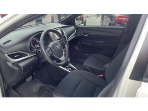 Foto 6 - Toyota Yaris Hatch Yaris 1.5 XL Plus Connect CVT automático