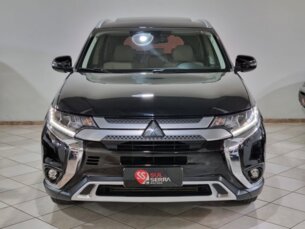 Mitsubishi Outlander 2.2 DI-D HPE-S 4WD