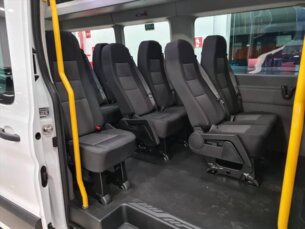 Foto 7 - Ford Transit Transit 2.0 EcoBlue Minibus 17+1 460E automático