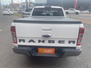 Foto 4 - Ford Ranger (Cabine Dupla) Ranger 2.2 CD XLS 4WD (Aut) automático