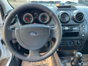 Foto 8 - Ford Fiesta Hatch Fiesta Hatch S Rocam 1.0 (Flex) manual