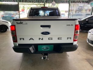Foto 8 - Ford Ranger (Cabine Dupla) Ranger 3.2 TD 4x4 CD XLS Auto automático