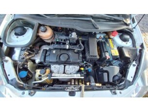 Foto 10 - Peugeot 207 207 Hatch XR 1.4 8V (flex) 2p manual