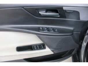 Foto 8 - Jaguar XE XE 2.0 R-Sport 250 automático