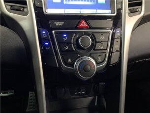 Foto 9 - Hyundai i30 I30 GLS 1.8 16V MPI (Aut) C149 automático