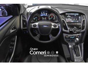 Foto 10 - Ford Focus Hatch Focus Hatch Titanium 2.0 16V PowerShift automático