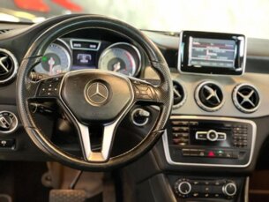 Foto 9 - Mercedes-Benz GLA GLA 200 Style automático
