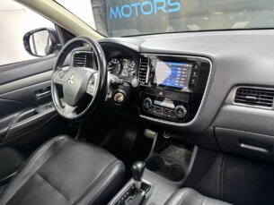 Foto 4 - Mitsubishi Outlander Outlander GT 4WD 3.0 V6 (Aut) automático