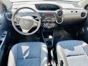 Foto 4 - Toyota Etios Hatch Etios XS 1.5 (Flex) manual