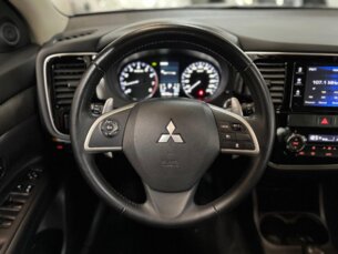 Foto 10 - Mitsubishi Outlander Outlander GT 4WD 3.0 V6 (Aut) automático