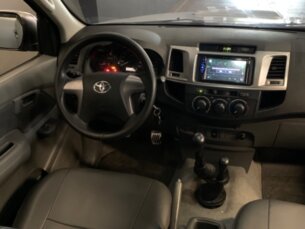 Foto 6 - Toyota Hilux Cabine Dupla Hilux 3.0 TDI 4x4 CD STD manual