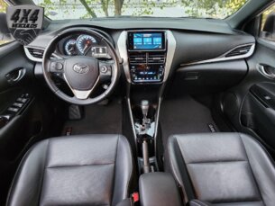 Foto 8 - Toyota Yaris Hatch Yaris 1.5 X-Way Connect CVT automático