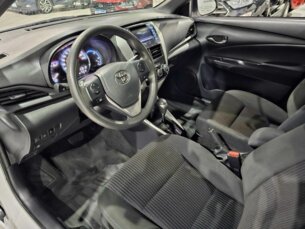 Foto 9 - Toyota Yaris Hatch Yaris 1.3 XL Plus Tech CVT (Flex) manual