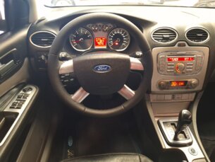 Foto 6 - Ford Focus Hatch Focus Hatch GLX 2.0 16V (Flex) automático