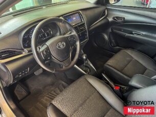 Foto 3 - Toyota Yaris Hatch Yaris 1.5 XS Connect CVT automático