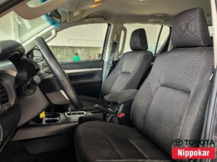 Foto 2 - Toyota Hilux Cabine Dupla Hilux CD 2.8 TDI SR 4WD (Aut) automático