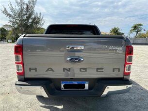 Foto 4 - Ford Ranger (Cabine Dupla) Ranger 3.2 Limited CD 4x4 (Aut) automático