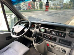 Foto 4 - Renault Master Master Minibus 16 lugares manual