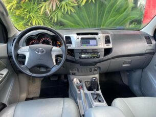 Foto 3 - Toyota Hilux Cabine Dupla Hilux 3.0 TDI 4x4 CD SRV automático
