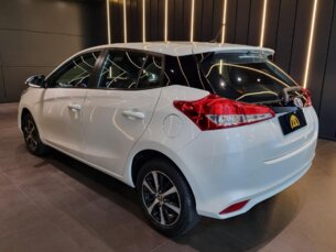 Foto 7 - Toyota Yaris Hatch Yaris 1.3 XL Live CVT automático
