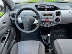 Foto 6 - Toyota Etios Hatch Etios XLS 1.5 (Flex) manual