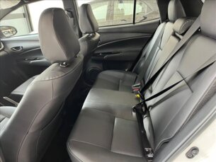Foto 9 - Toyota Yaris Hatch Yaris 1.5 XLS CVT automático