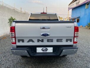 Foto 8 - Ford Ranger (Cabine Dupla) Ranger 3.2 CD FX4 4WD automático