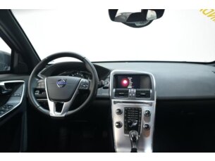 Foto 7 - Volvo XC60 XC60 2.4 D5 Momentum 4WD automático