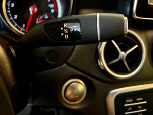 Foto 10 - Mercedes-Benz GLA GLA 200 Style automático