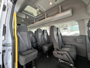 Foto 1 - Ford Transit Transit 2.0 EcoBlue Minibus 17+1 460E (Aut) automático