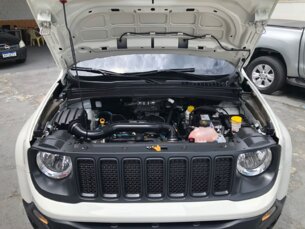 Foto 9 - Jeep Renegade Renegade 1.8 Sport (Aut) automático