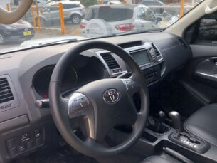 Foto 10 - Toyota Hilux Cabine Dupla Hilux 3.0 TDI SRV Limited CD 4x4 automático