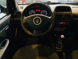 Foto 7 - Renault Clio Clio Authentique 1.0 16V (Flex) 2p automático