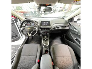 Foto 10 - Chevrolet Onix Onix 1.0 Turbo LT (Aut) automático