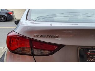 Foto 9 - Hyundai Elantra Elantra 2.0 GLS (Aut) (Flex) automático