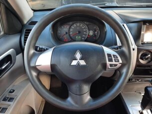 Foto 8 - Mitsubishi Pajero Pajero 3.2 DI-D Outdoor 4WD (Aut) automático