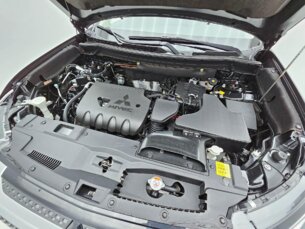 Foto 10 - Mitsubishi Outlander Outlander 2.0 HPE CVT 7L automático
