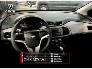 Foto 5 - Chevrolet Onix Onix 1.4 Advantage SPE/4 (Aut) automático