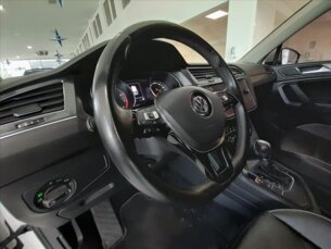 Foto 10 - Volkswagen Tiguan Tiguan Allspace Comfortline 1.4 250 TSI DSG automático