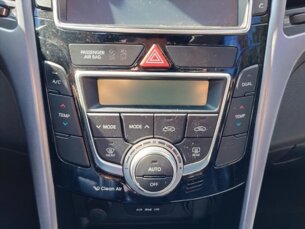 Foto 10 - Hyundai i30 I30 GLS 1.8 16V MPI (Aut) C149 automático