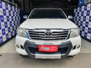 Foto 2 - Toyota Hilux Cabine Dupla Hilux 2.7 4x4 CD SRV (Flex) (Aut) automático