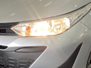 Foto 2 - Toyota Yaris Hatch Yaris 1.5 XL Plus Connect CVT automático