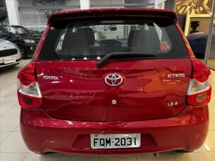 Foto 9 - Toyota Etios Hatch Etios X 1.3 (Flex) manual