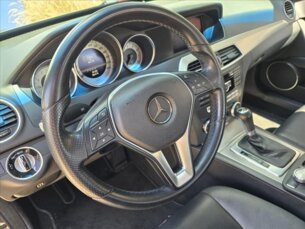 Foto 8 - Mercedes-Benz Classe C C 200 Avantgarde 1.8 CGI Turbo automático