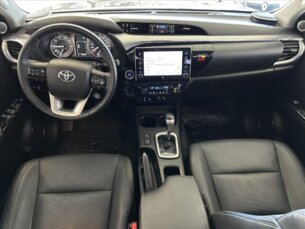 Foto 9 - Toyota Hilux Cabine Dupla Hilux CD 2.8 TDI SRX 4WD (Aut) automático