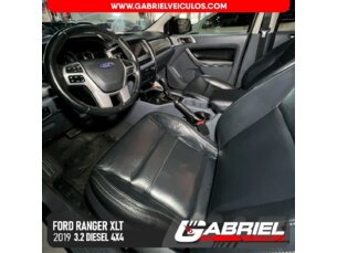 Foto 3 - Ford Ranger (Cabine Dupla) Ranger 3.2 XLT CD 4x4 (Aut) manual