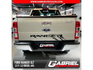 Foto 4 - Ford Ranger (Cabine Dupla) Ranger 3.2 XLT CD 4x4 (Aut) manual